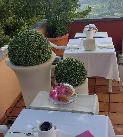 Ca'baracca Bellavista 住宿加早餐酒店 巴萨诺－德尔格拉帕